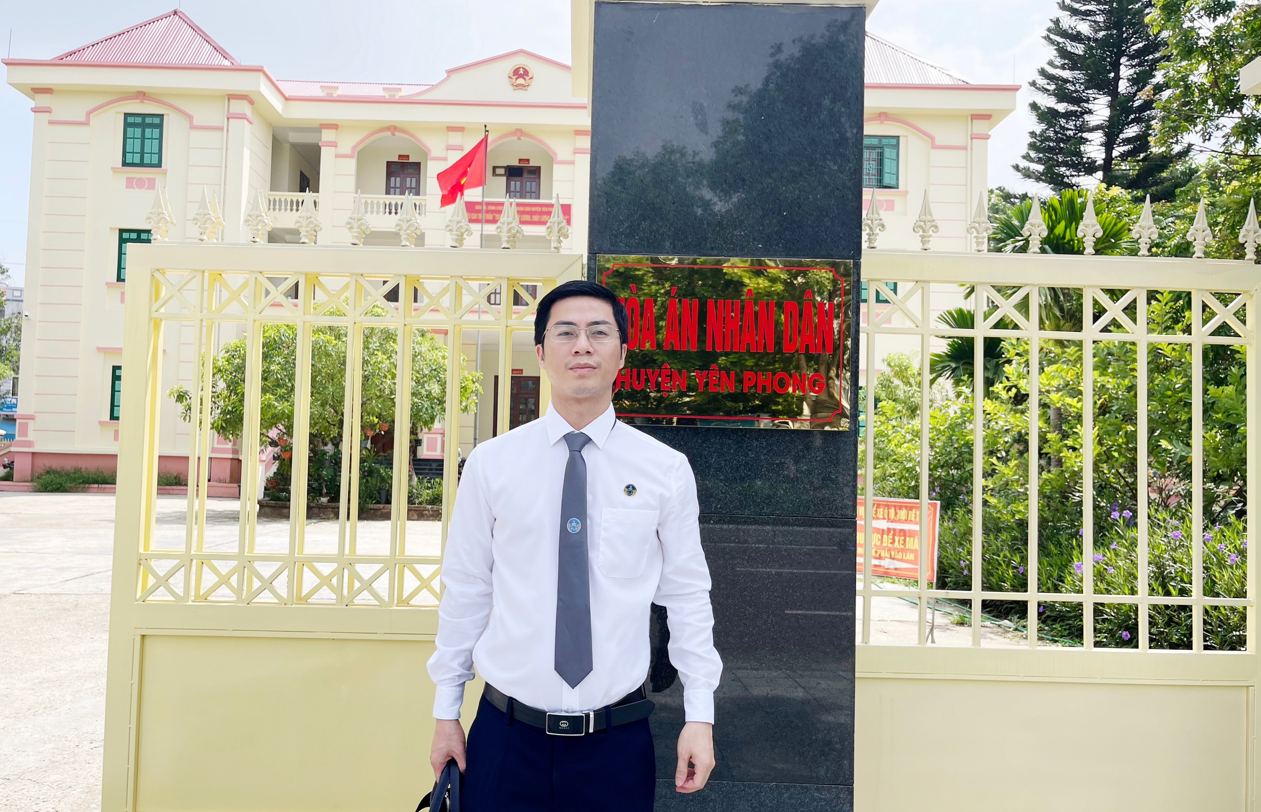 Trách nhiệm pháp lý vụ tiến sĩ bị cáo buộc trộm cắp tài sản?